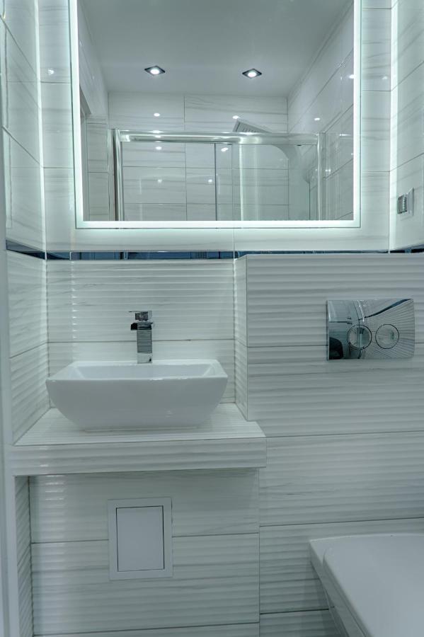 Apartament Sto Metrow Od Morza Swinoujscie Exterior photo